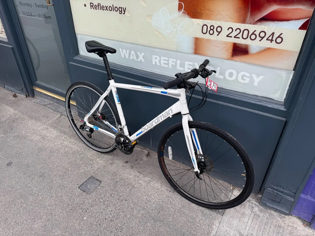 Boardman Comp Hybrid Bike - Image 3