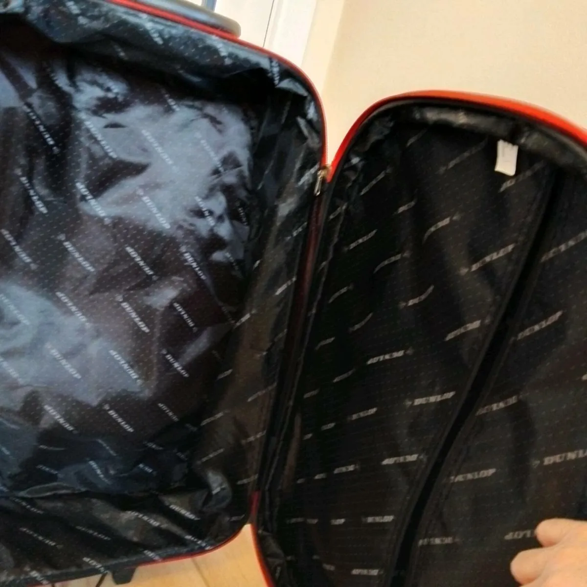 Suit case - Image 3