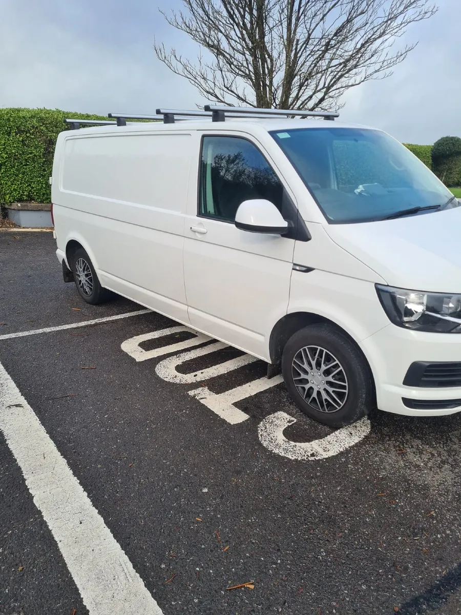 Volkswagen Transporter 2019 - Image 2