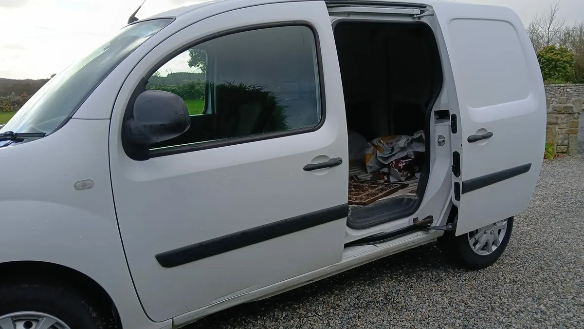 2018 Renault Kangoo - Image 2