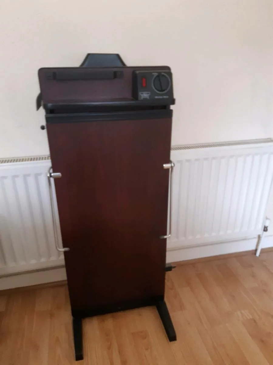 Trouser Pressor