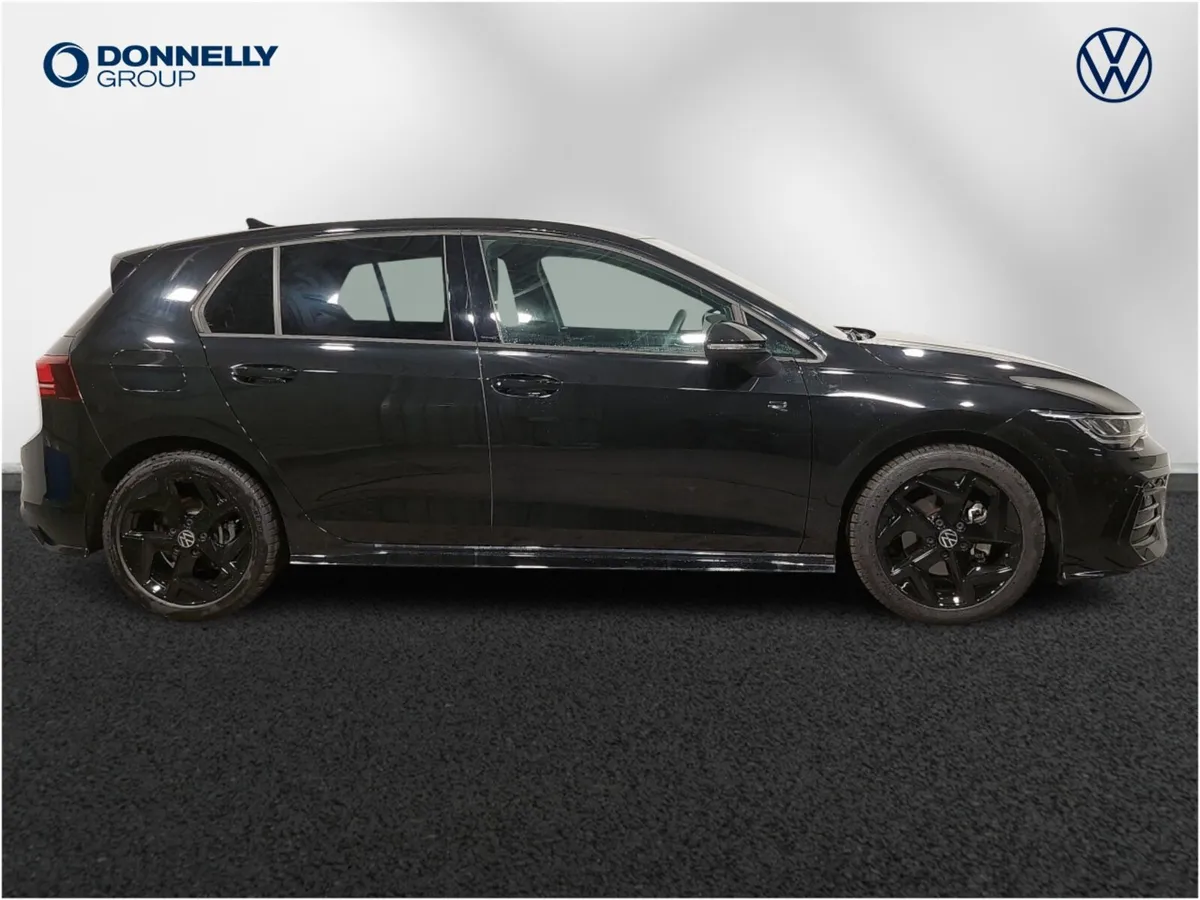 Volkswagen Golf Hatchback R-Line - Image 4