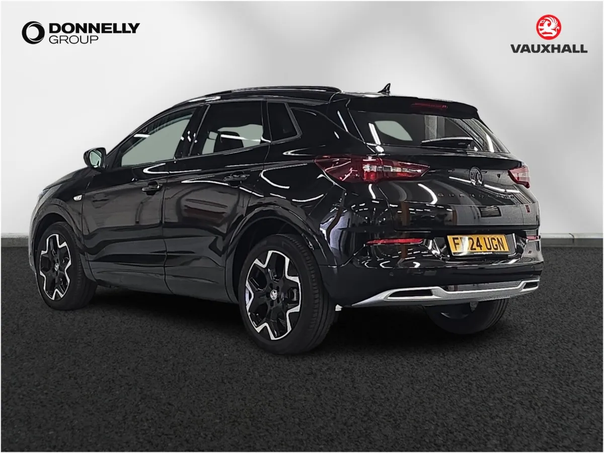 Vauxhall Grandland Diesel Hatchback Ultimate - Image 2