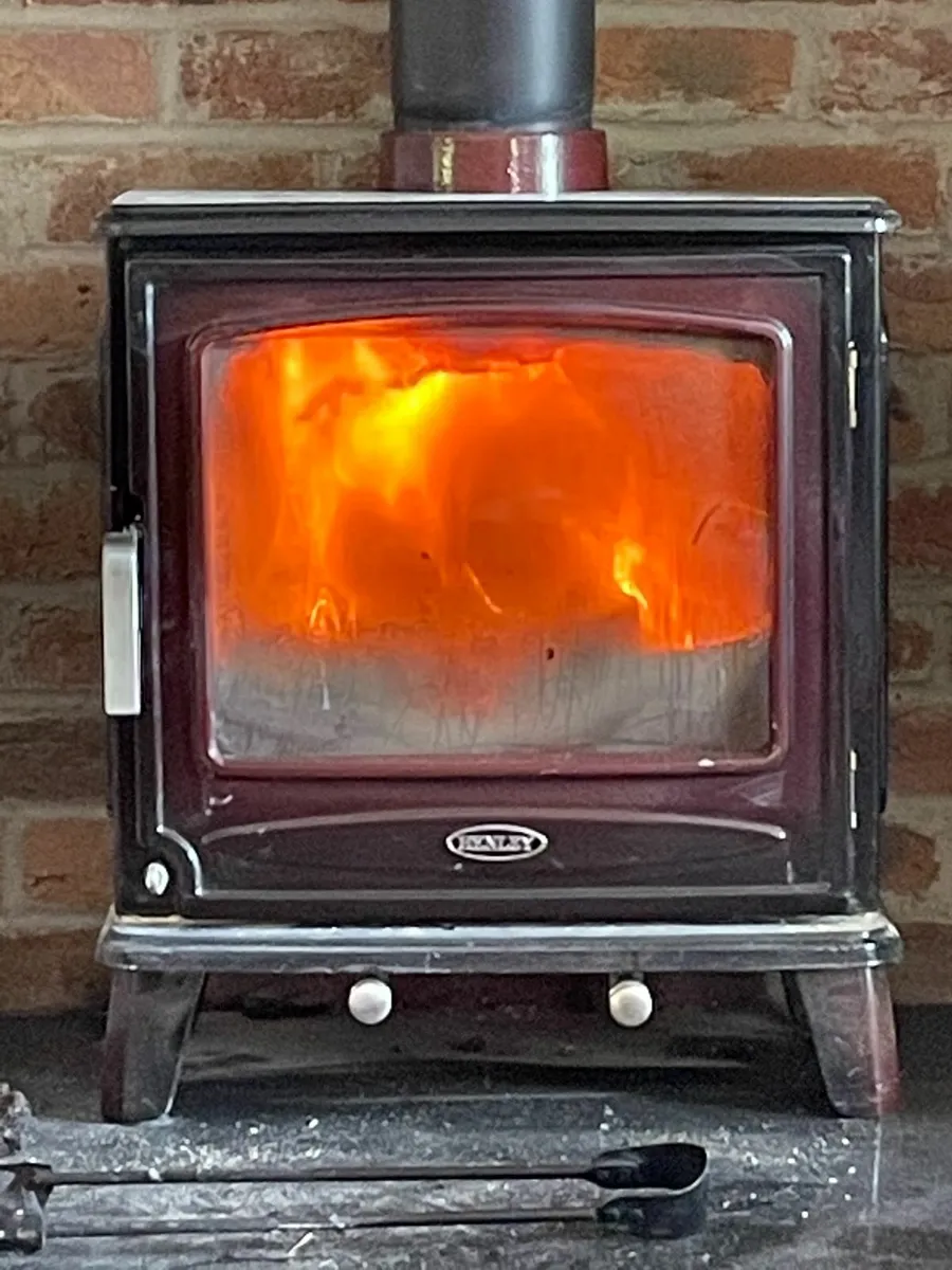 Henley Ascot Stove 7kW - Image 1