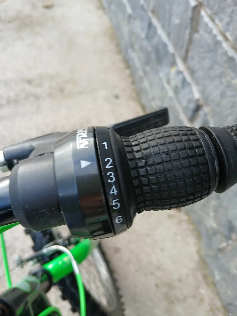Kids bike - Image 4
