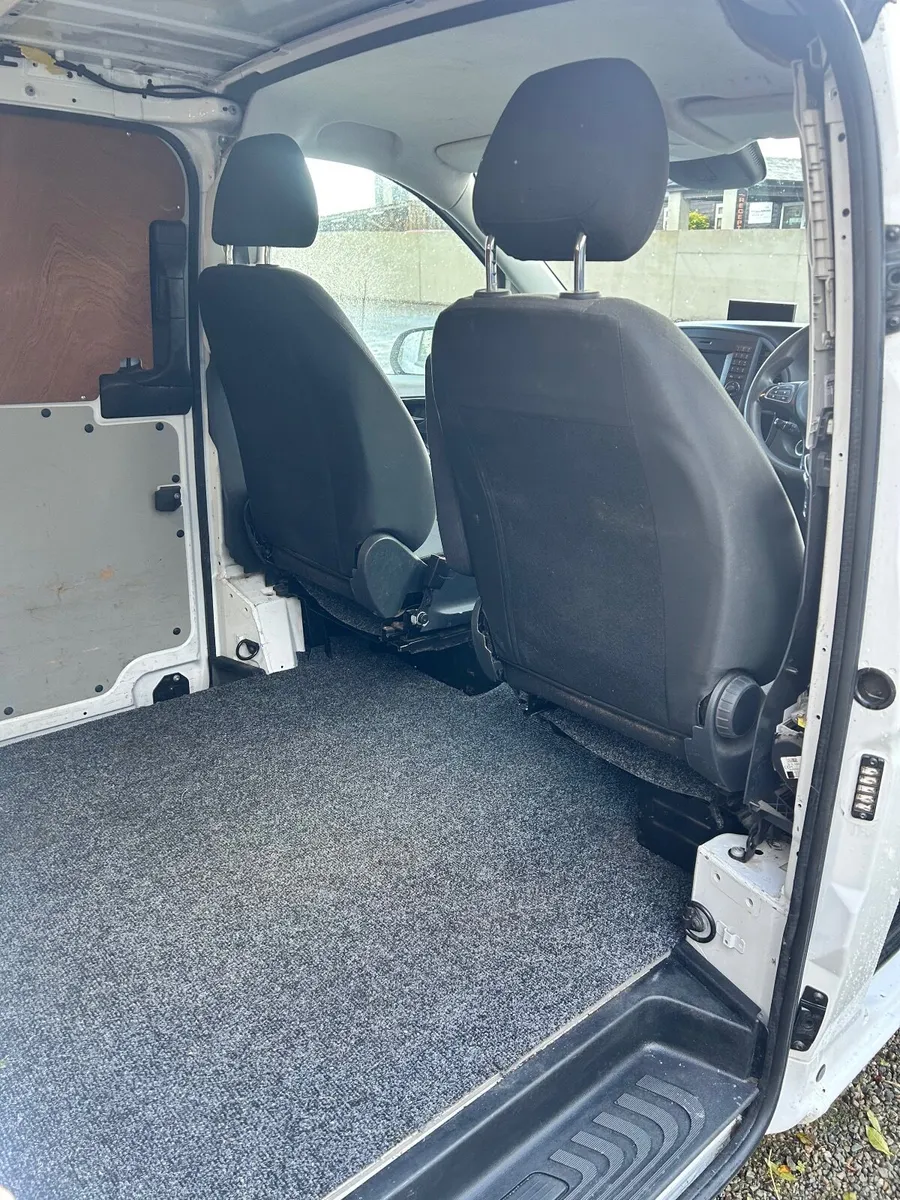 Mercedes-Benz vito  automatic, air con - Image 4