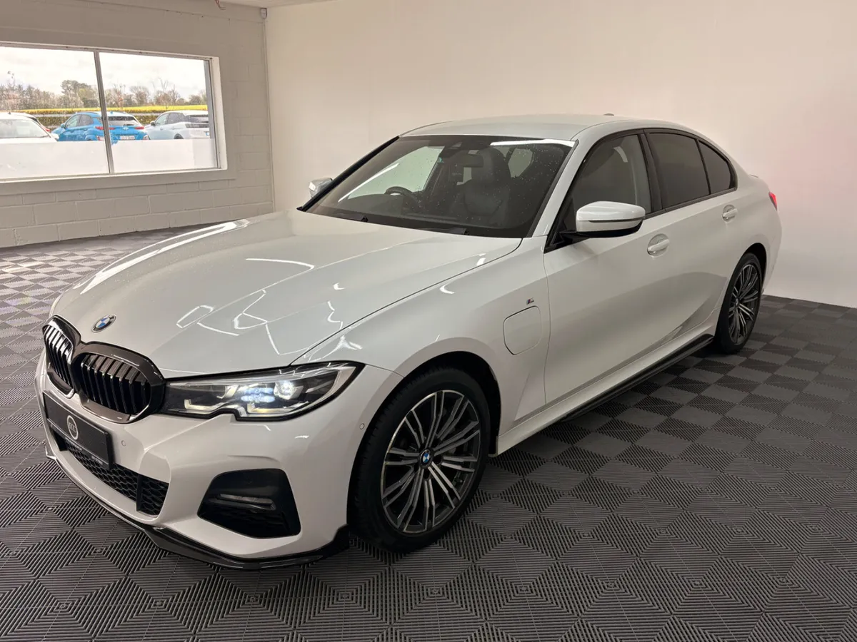 2020 BMW 3-Series M Sport 2.0 Hybrid - Image 4