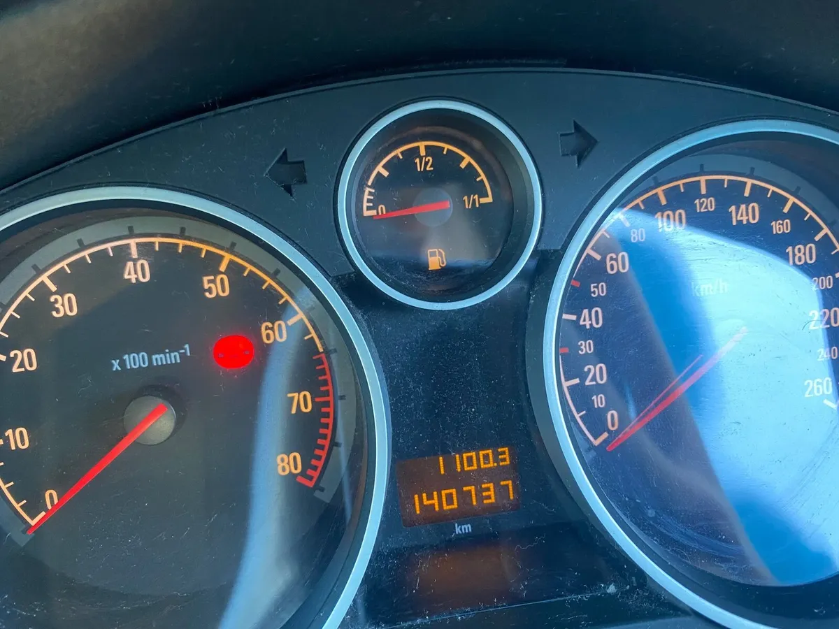 Opel Astra 2008 - Image 4