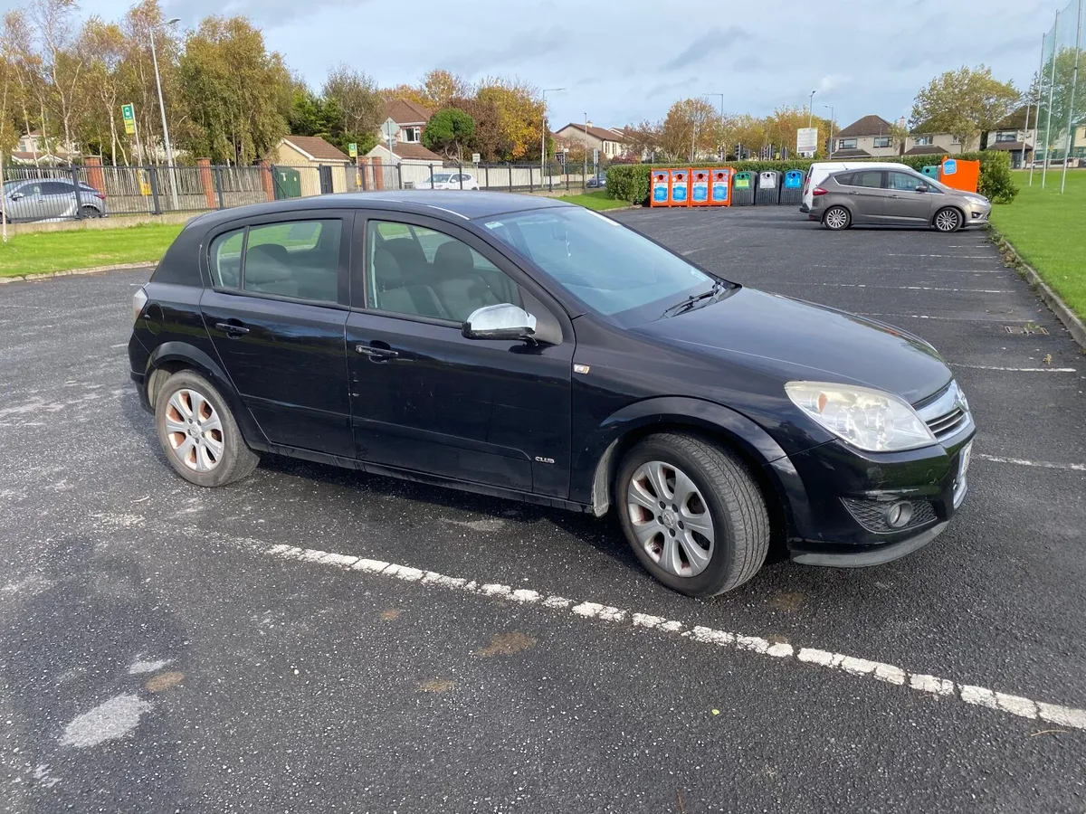 Opel Astra 2008 - Image 2