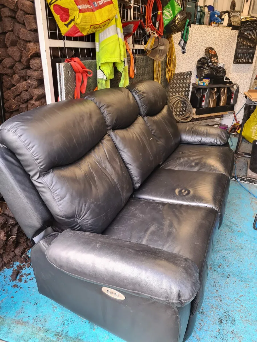 Electric leather 3 person sofa - Image 3