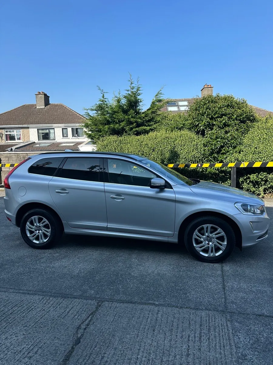 Volvo XC60 Diesel - Image 2