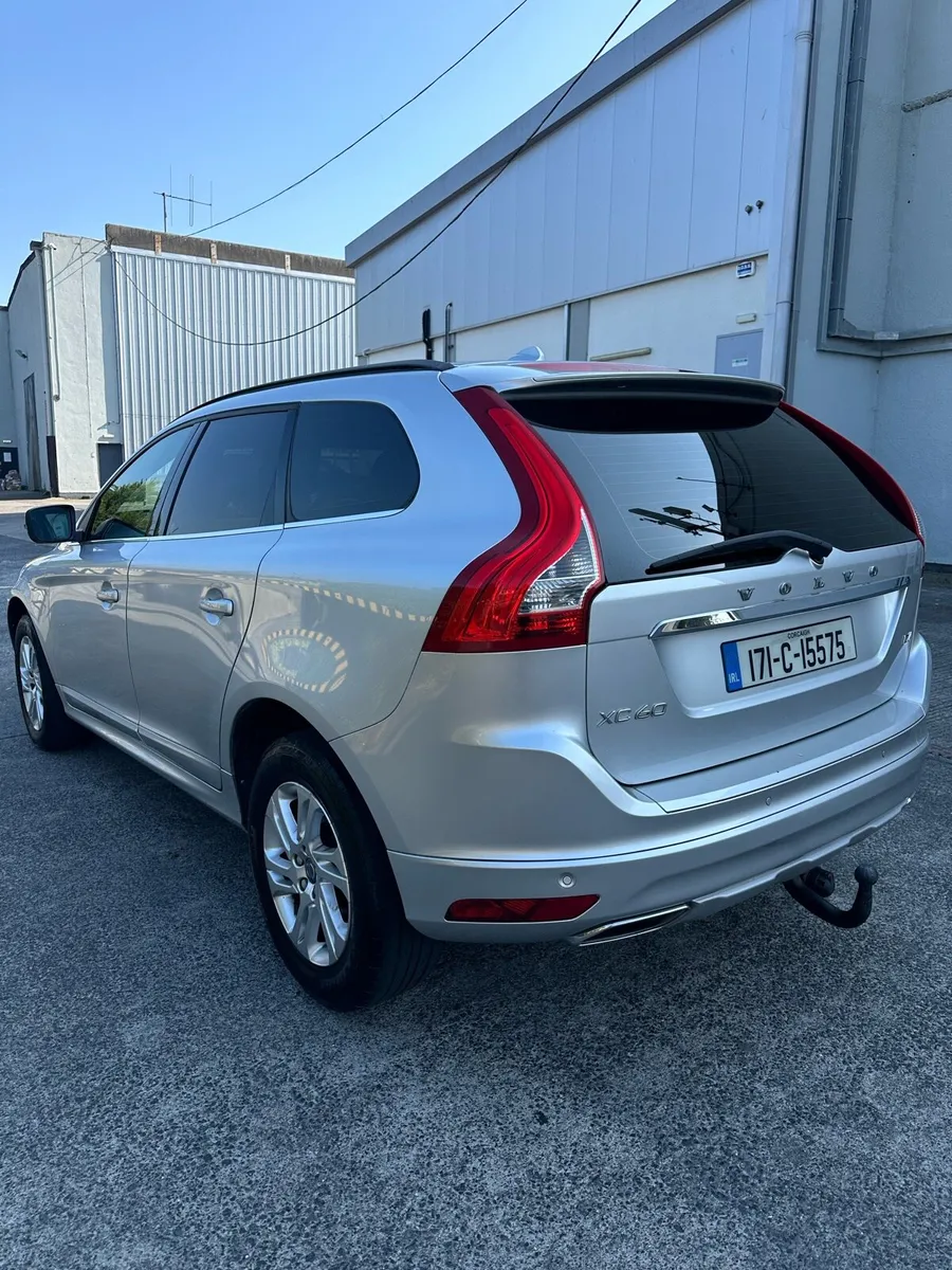Volvo XC60 Diesel - Image 4