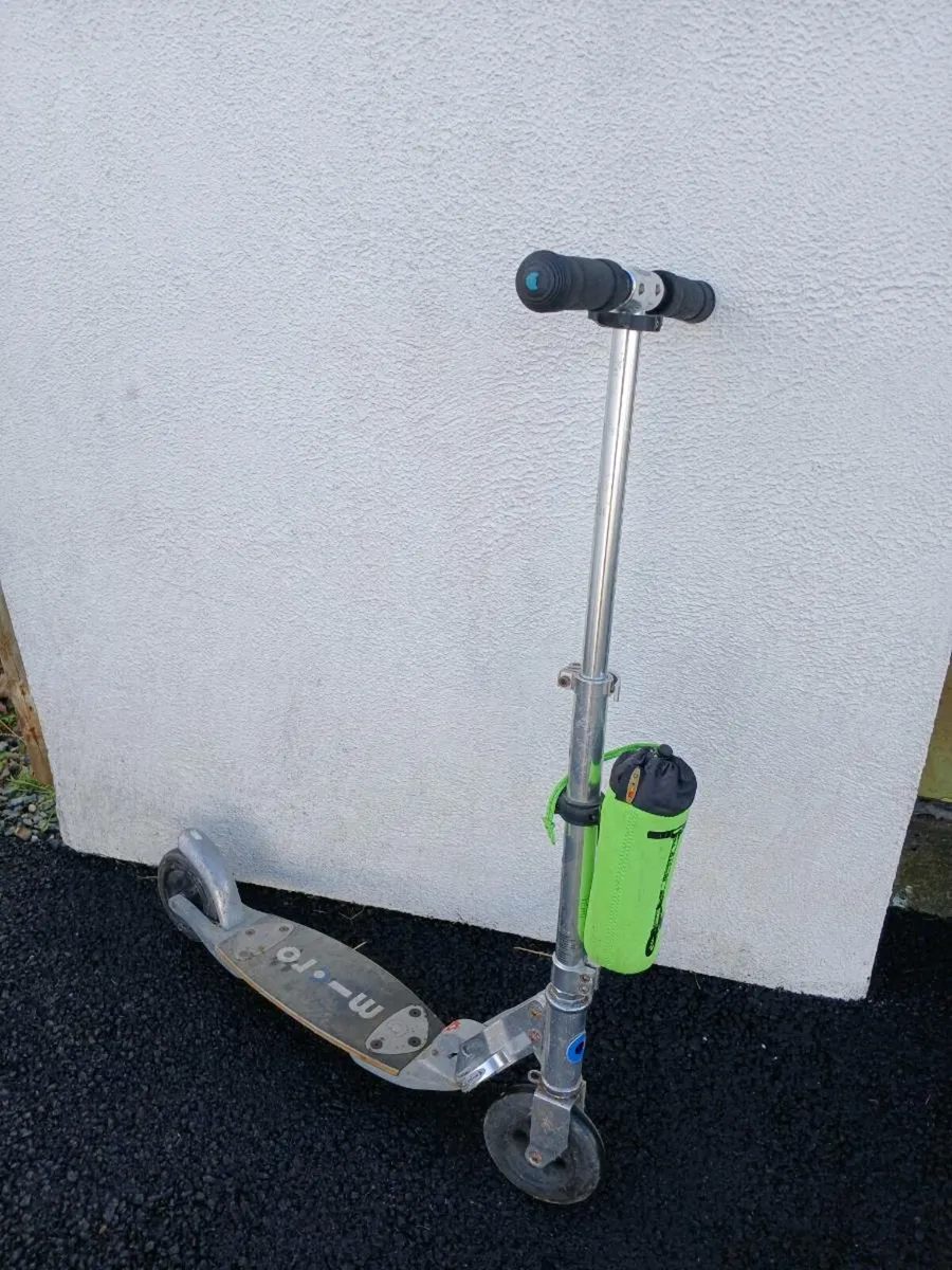 Micro classic adult scooter - Image 1