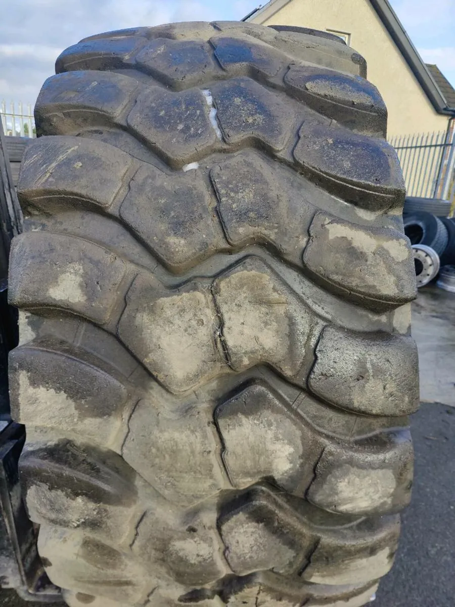 29.5 R 25 E3 MAGNA MA02 EARTH MOVER TYRE - Image 2
