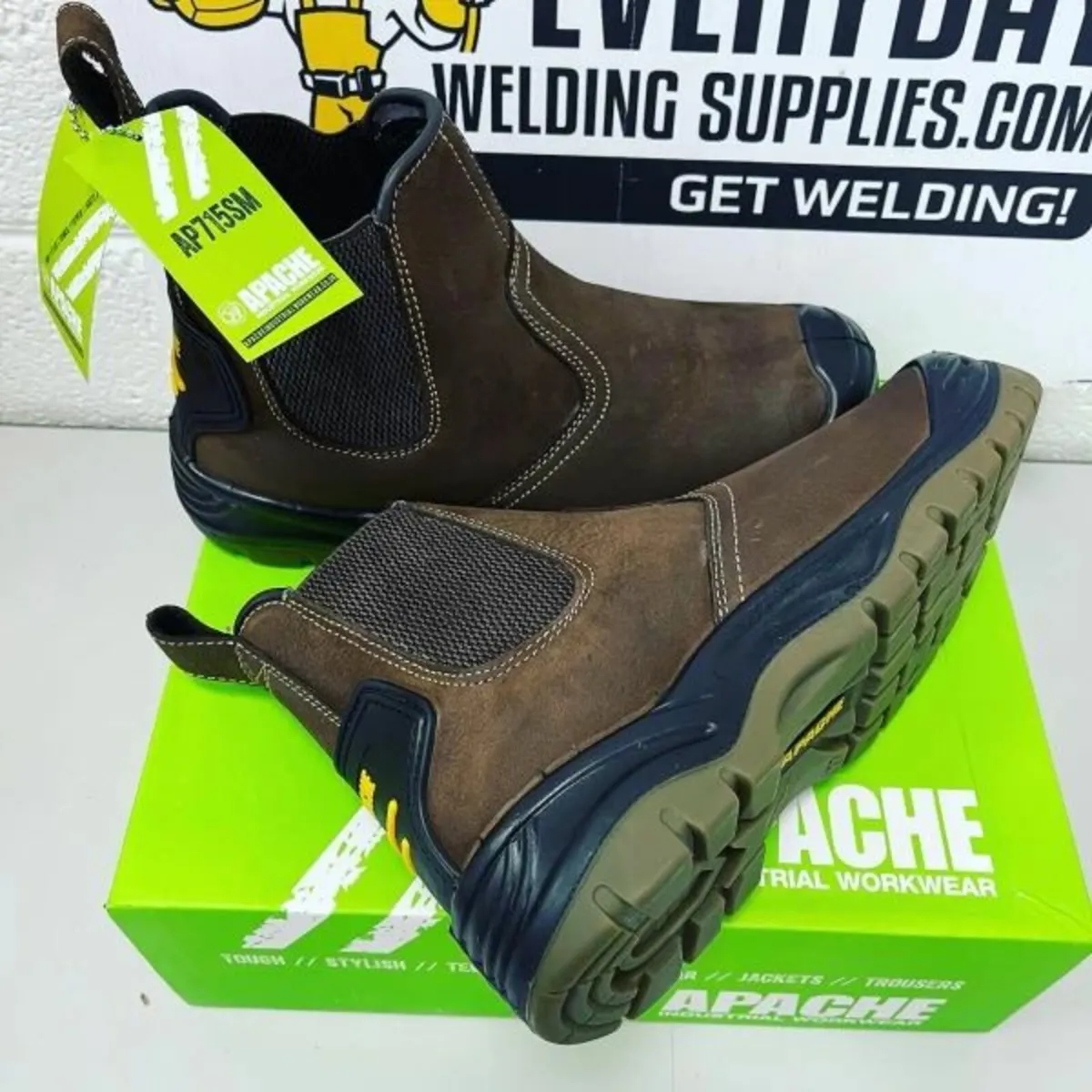Apache AP715SM Brown Safety Dealer Boot - Image 2