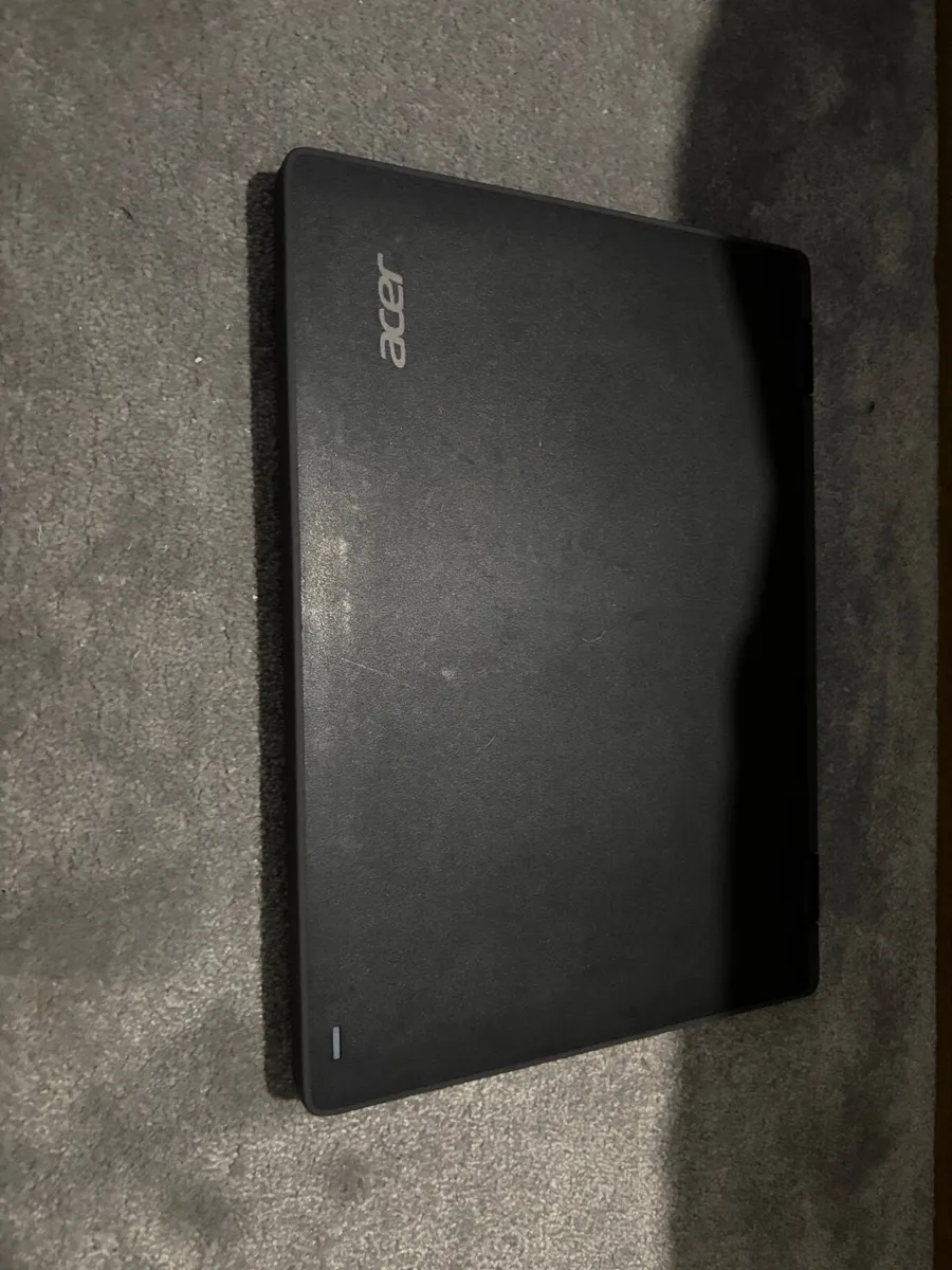 Acer 2 in 1 laptop - Image 1