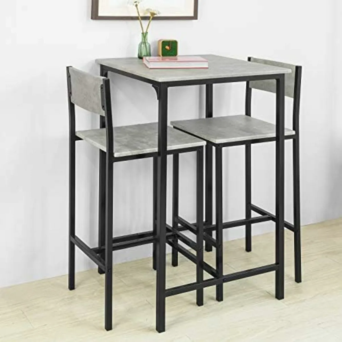 Dinner table - Image 1