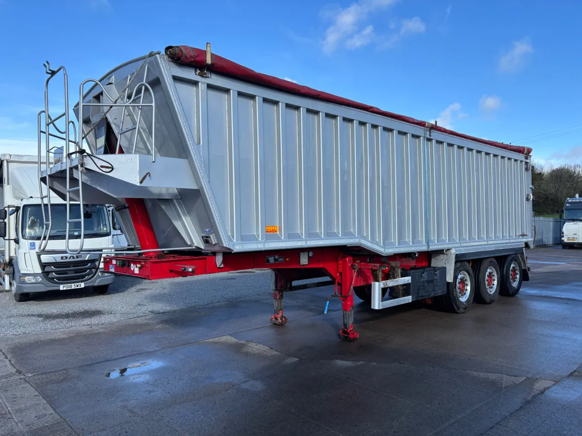 2017 WILCOX Tipping trailer 3 way Door Lift axle - Image 1