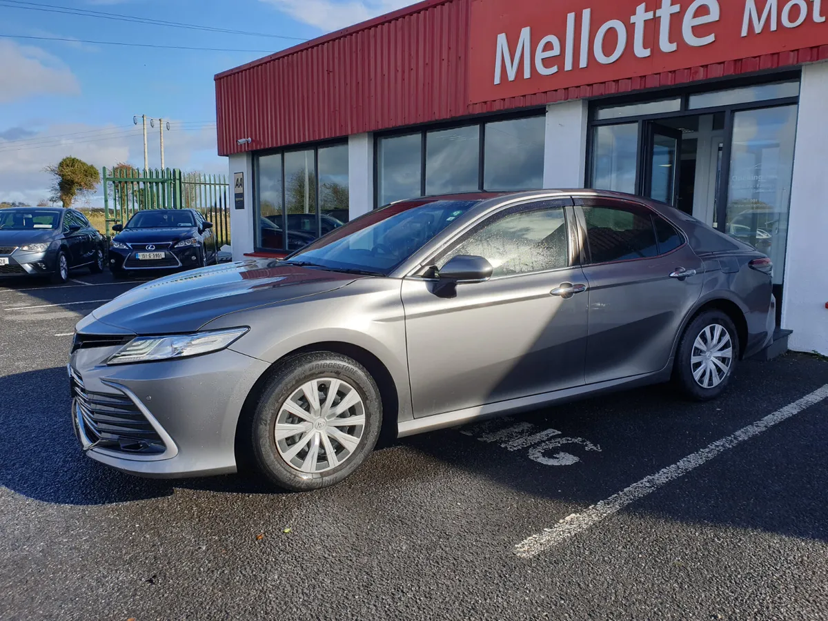 TOYOTA CAMRY 2.5 HYBRID EXECUTIVE - Image 2
