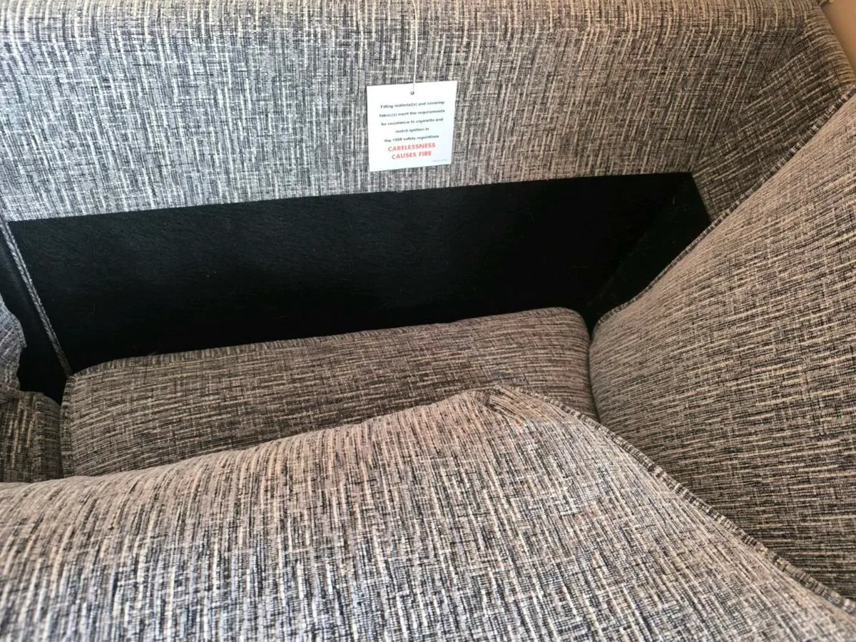 L shaped corner sofa - excellent condition - Image 4