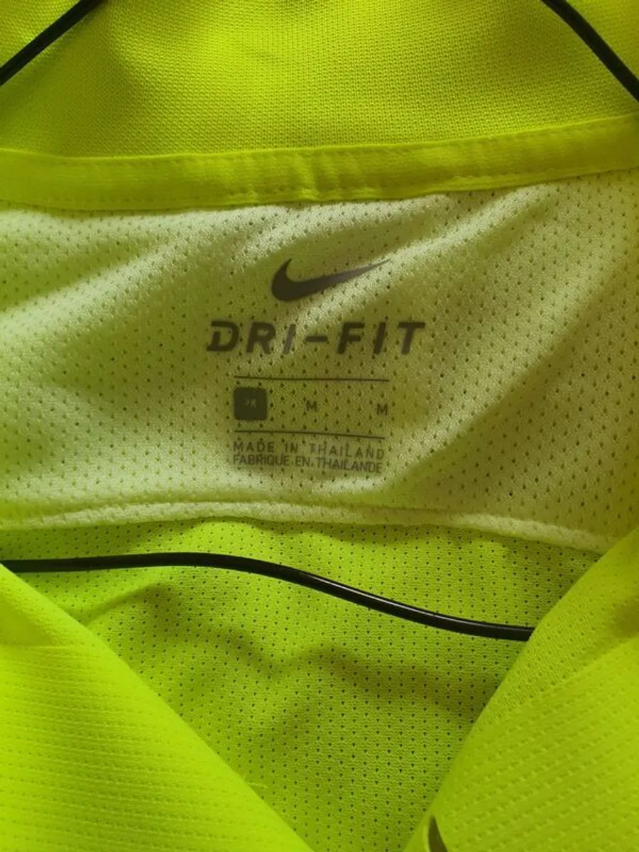 t shirt sports - Image 3