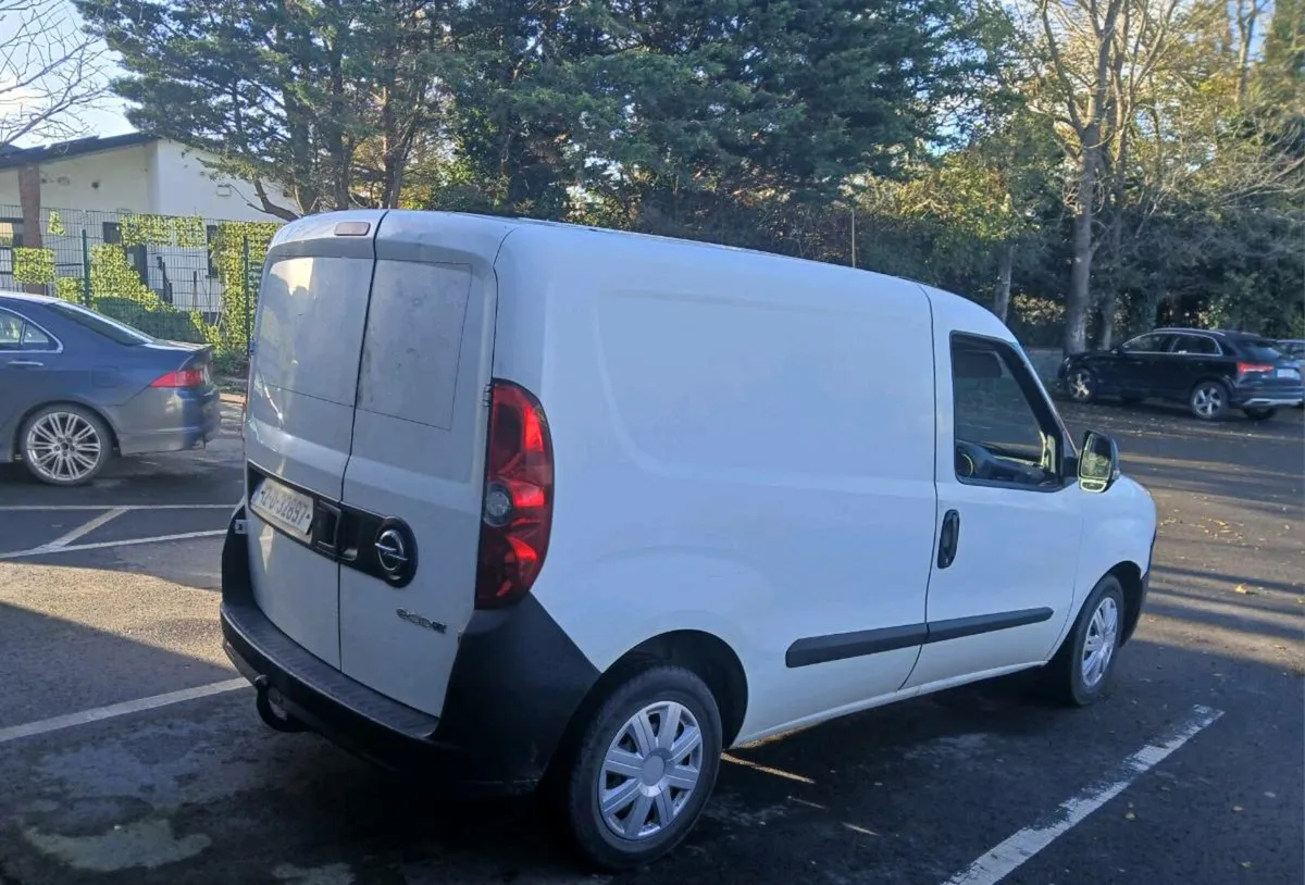 2012 Opel combo - Image 4