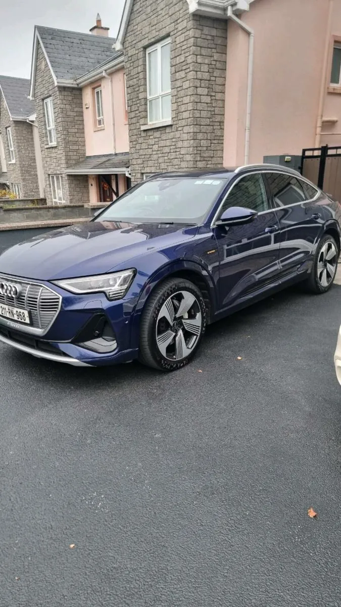 Audi e tron sportback - Image 2