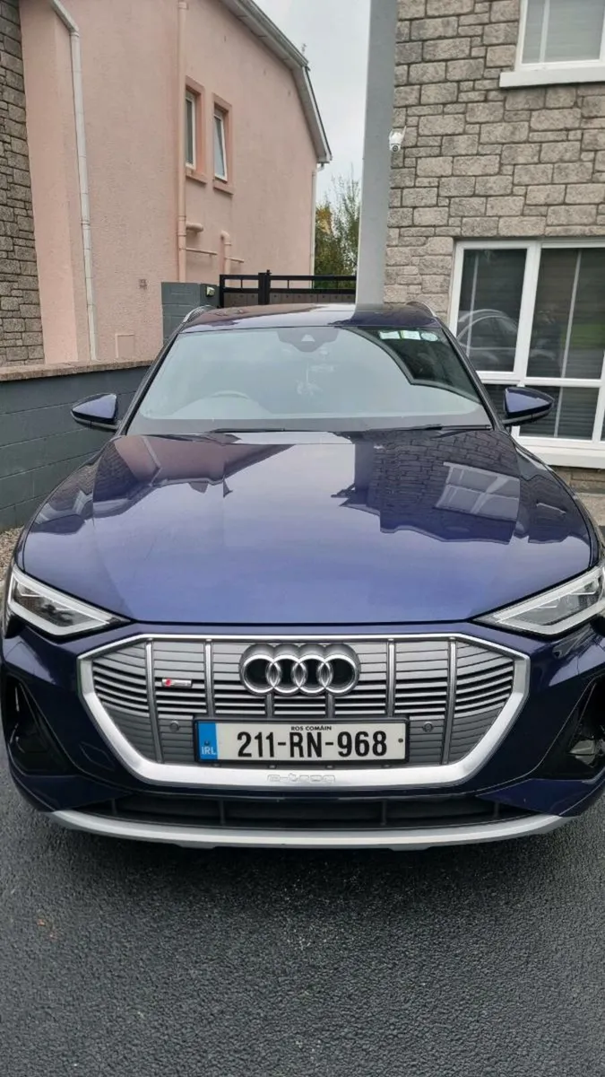 Audi e tron sportback - Image 3