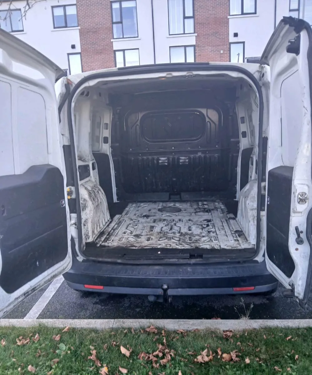 2012 Opel combo - Image 3