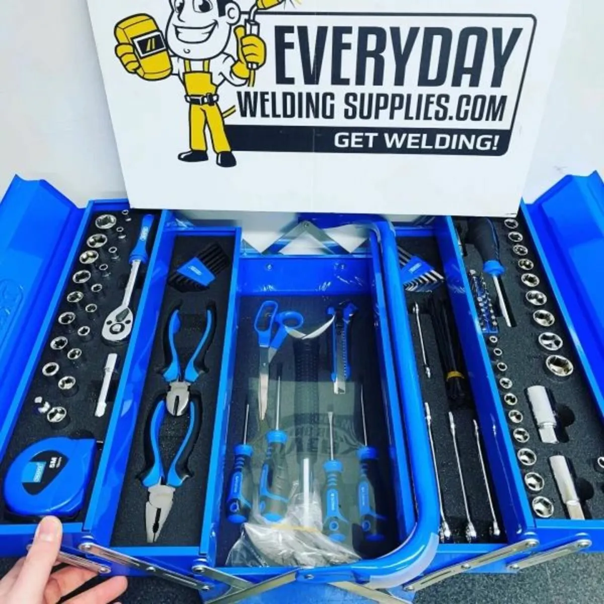 Draper Tool Kit in Steel Cantilever Toolbox (126 P - Image 3