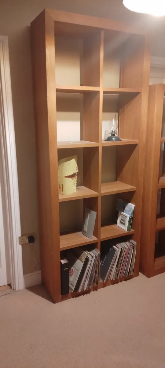 2x Bookcase / Display Units - SOLID OAK - Image 3
