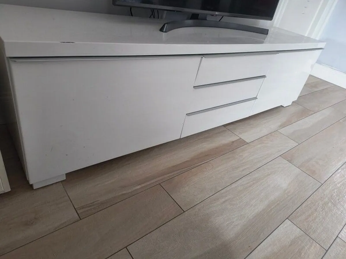 Ikea Tv Stand. - Image 2