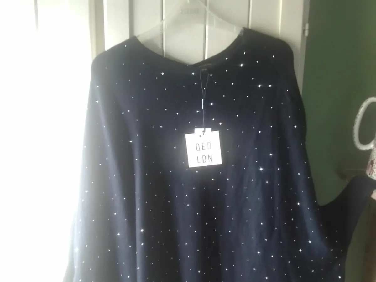 QED LONDON Black sparkly embellished jumper 14 - Image 1