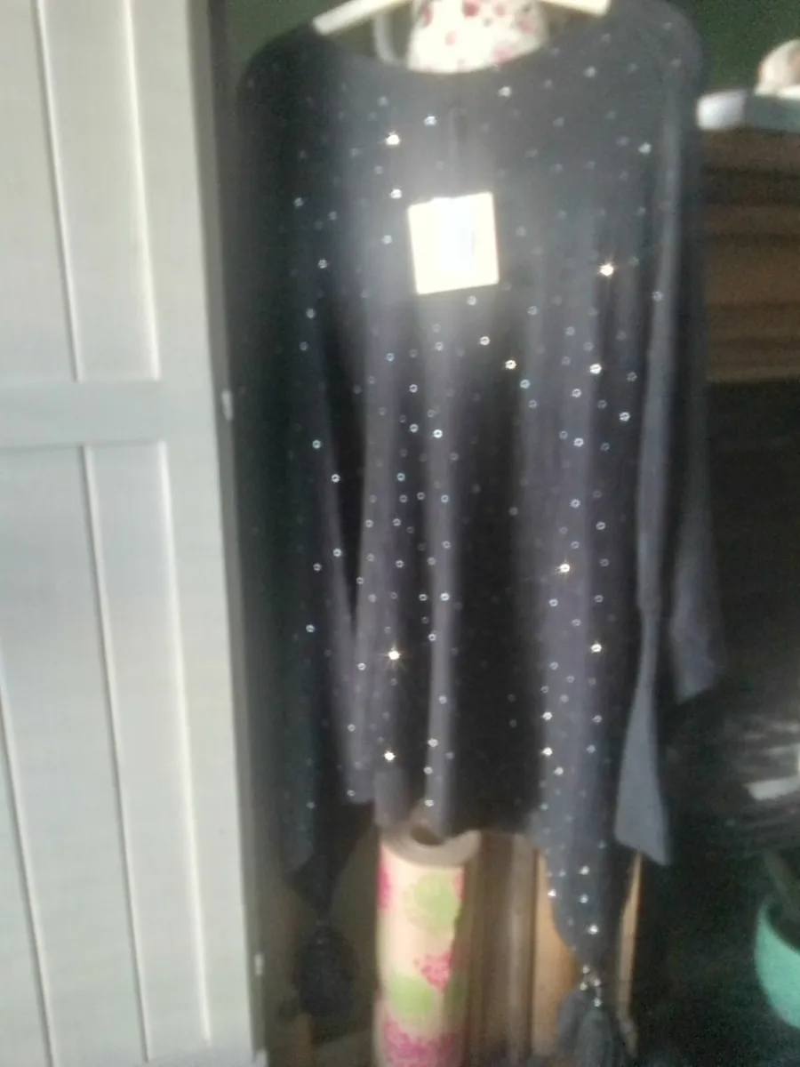 QED LONDON Black sparkly embellished jumper 14 - Image 3
