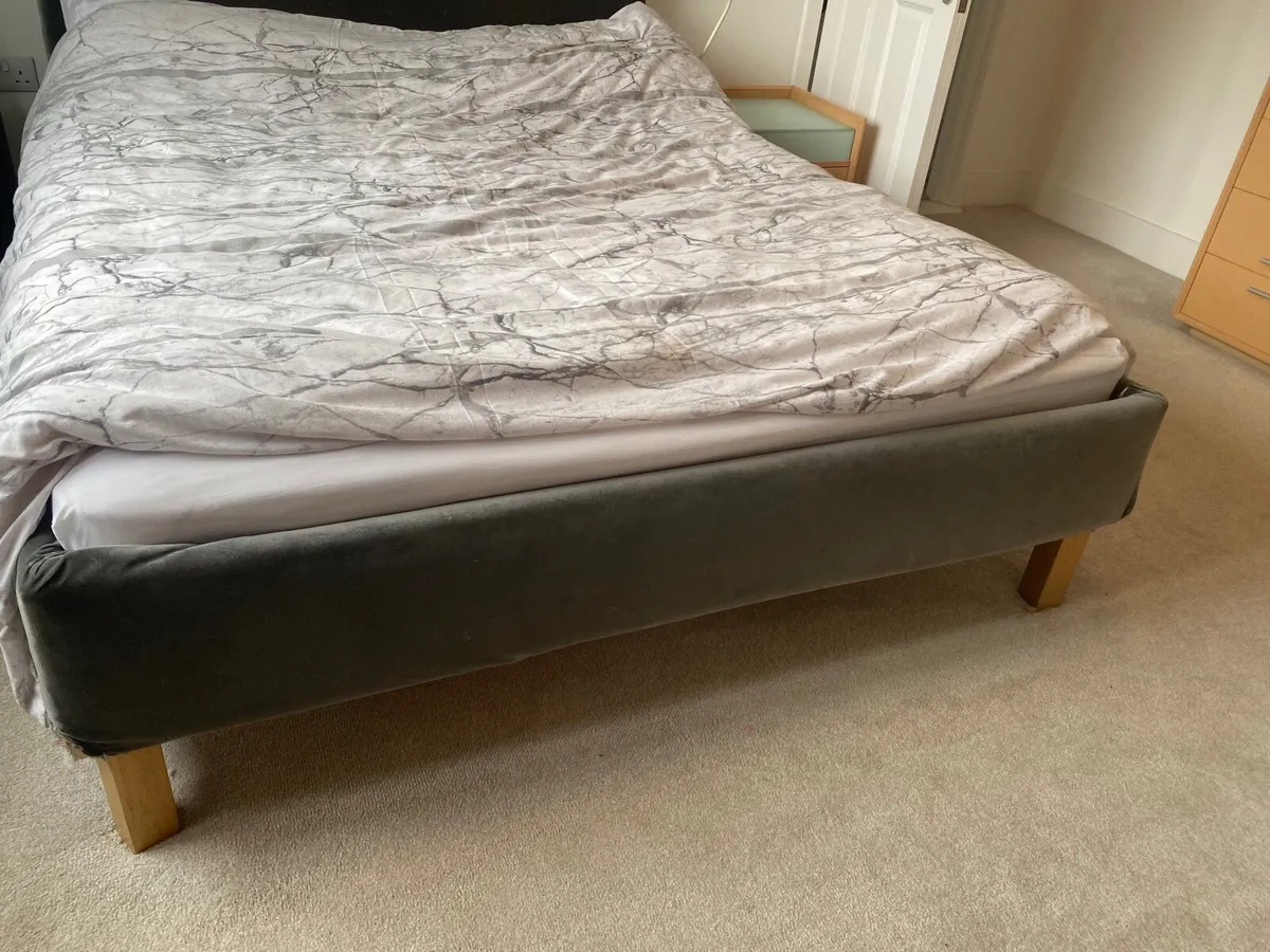 Bedroom furniture - Image 3