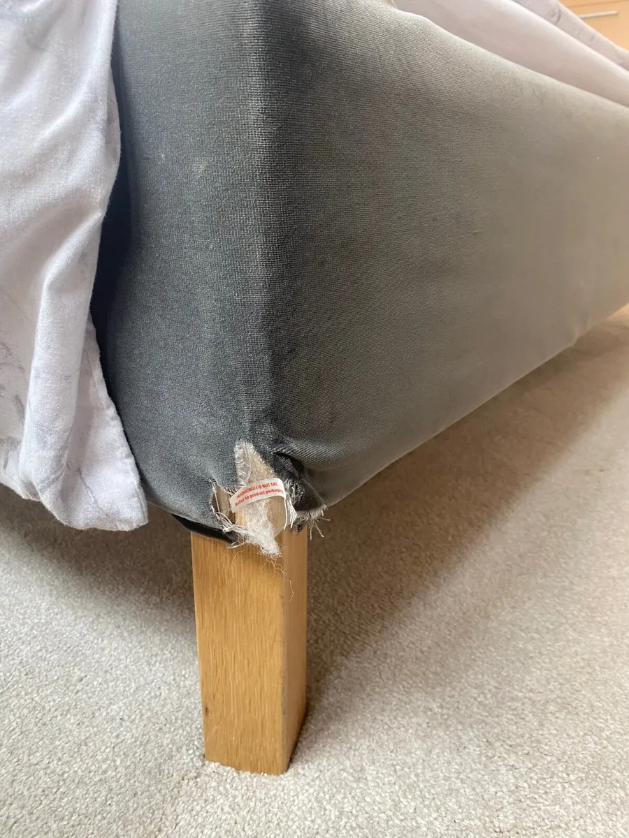 Bedroom furniture - Image 4
