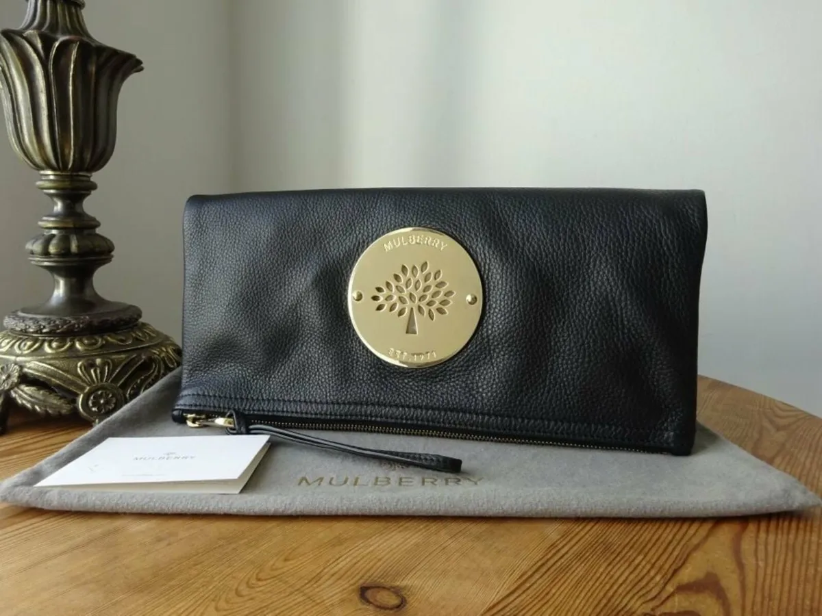 Mulberry Daria Clutch Bag in Black Leather - Image 2