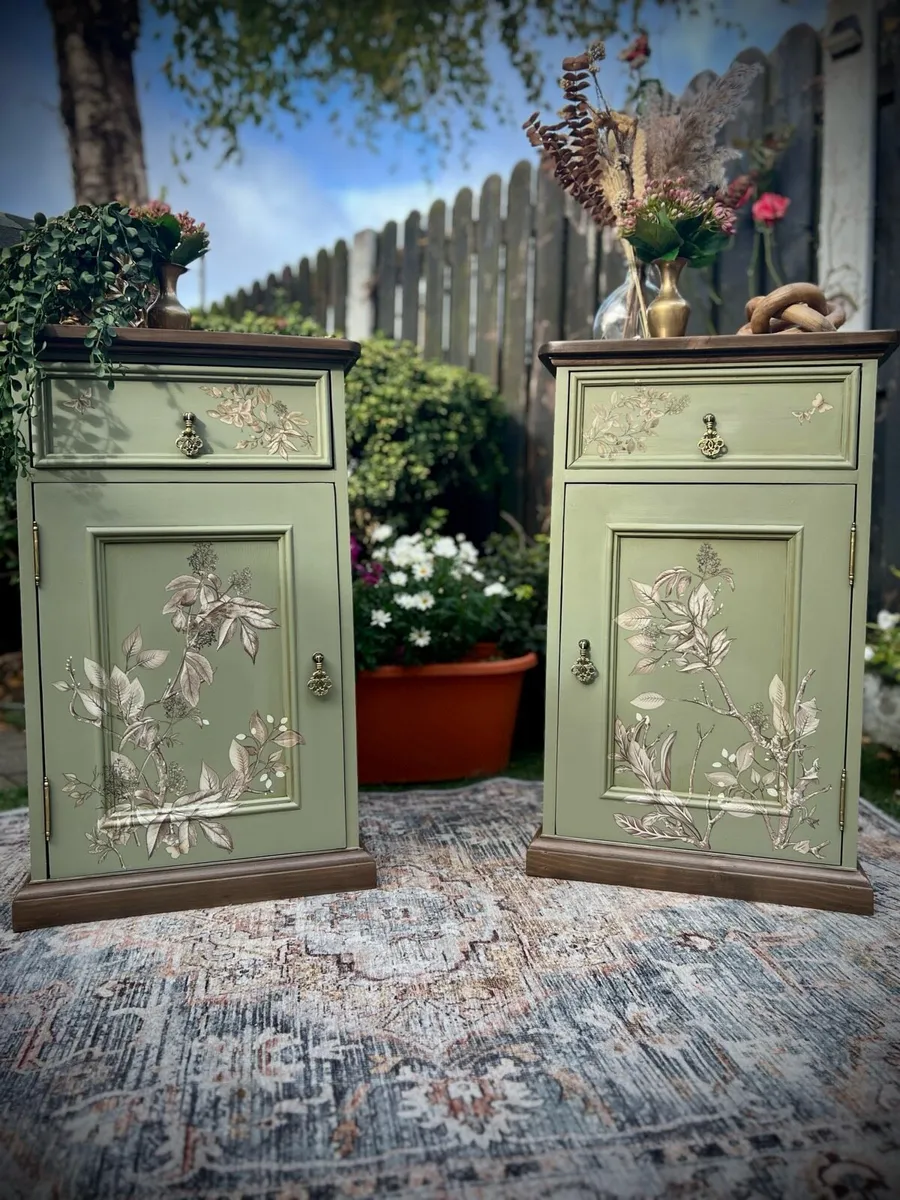 Unique Bedside.Lockers - Image 1