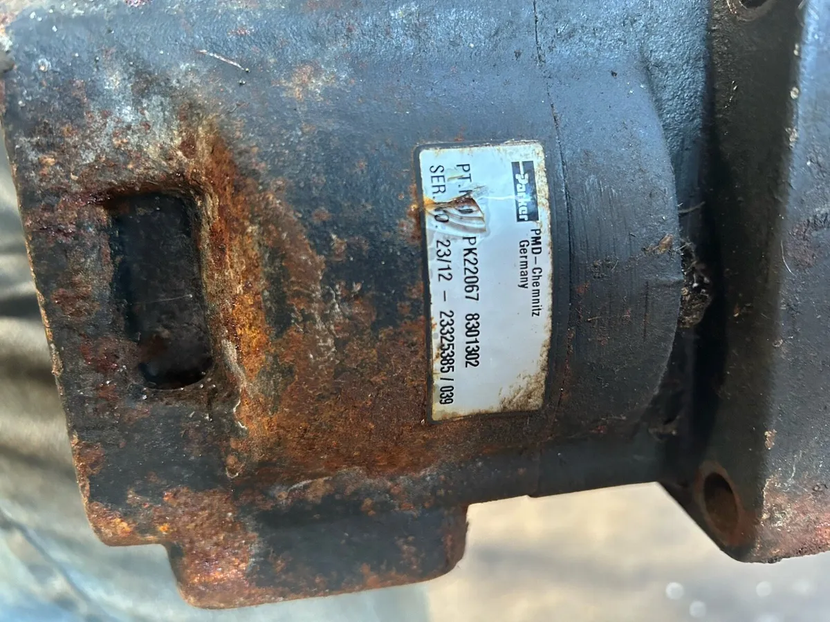 Unused Mcconnel head motor - Image 3