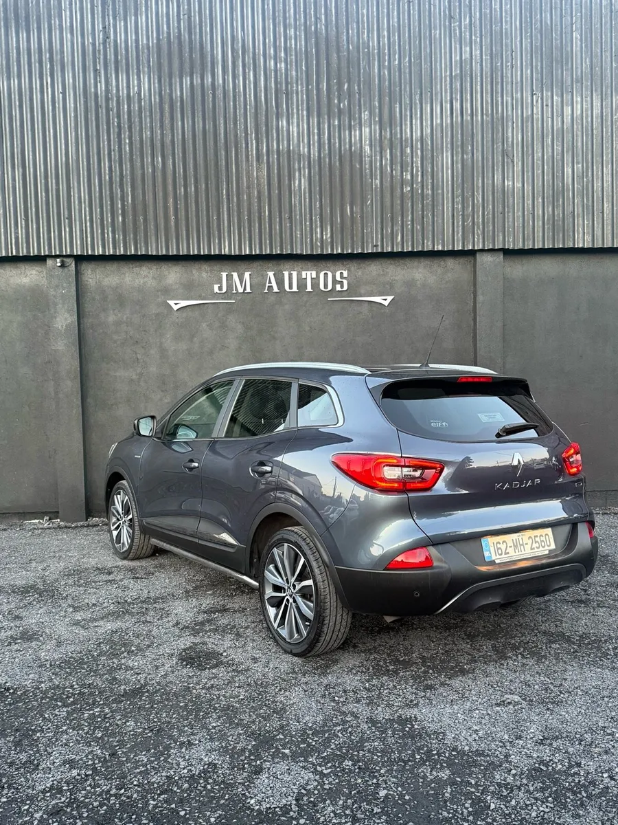RENAULT KADJAR SIGNATURE MODEL - Image 4