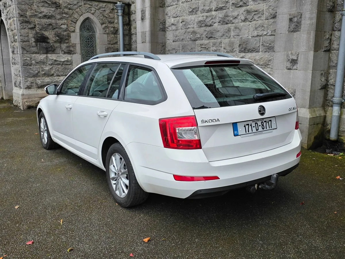 2017 SKODA OCTAVIA 2.0 TDI AUTO 150-BHP - Image 4