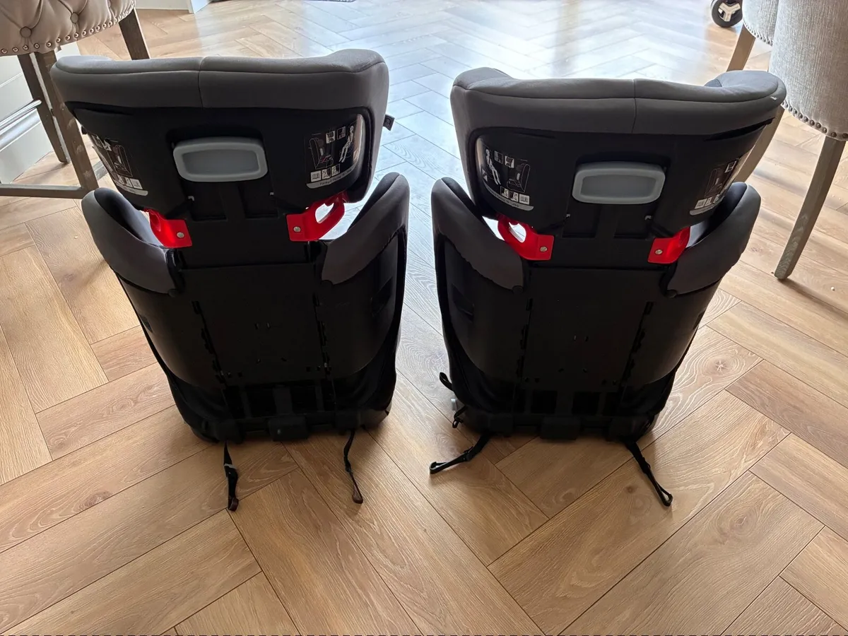 2 Joie booster seats - Image 4