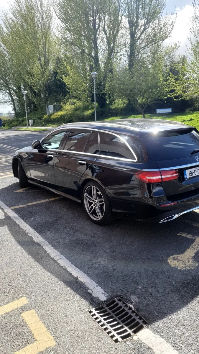 Mercedes Benz E class Estate AMG premium line 2019 - Image 4