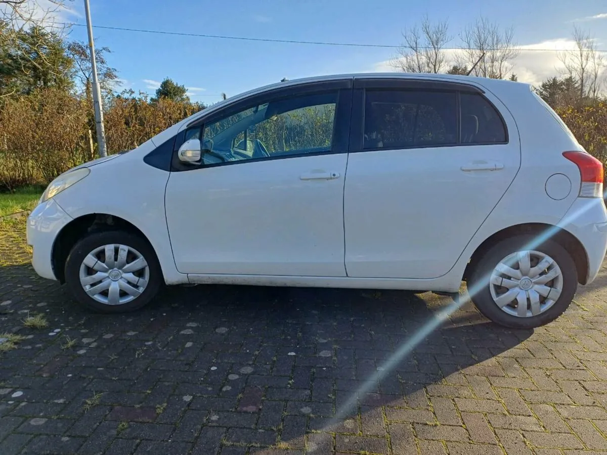 Car - Image 2