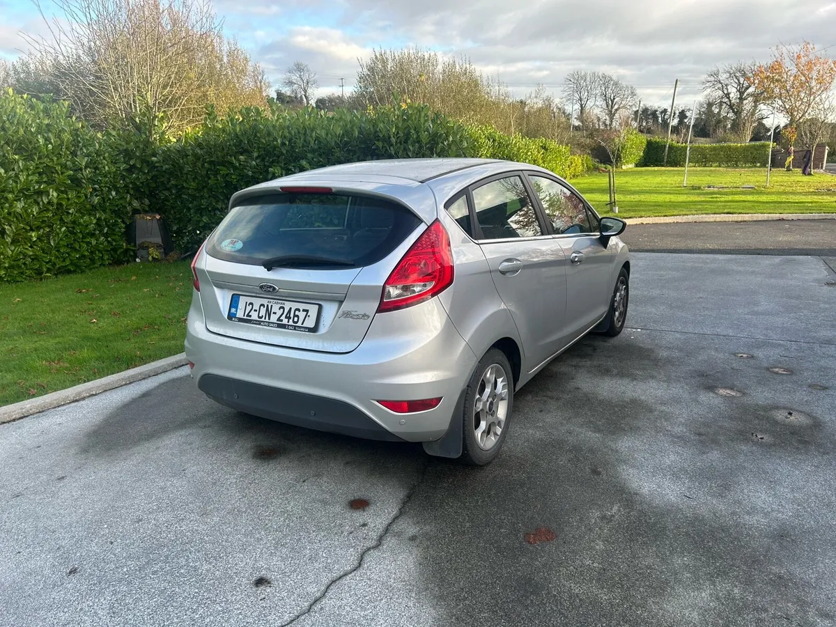 2012 Ford Fiesta - Image 4