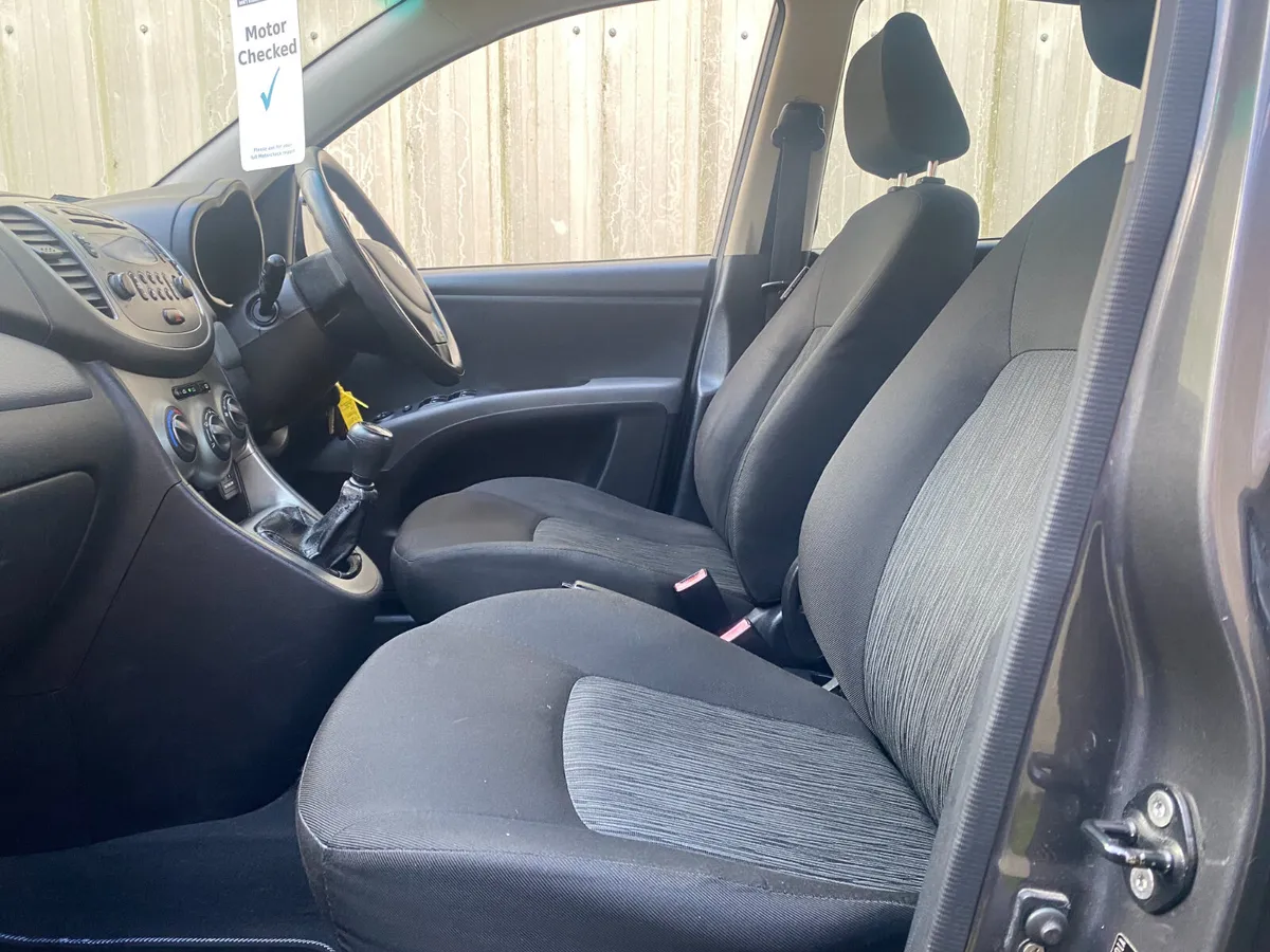Hyundai i10 2011///LOW KLMS//// - Image 3