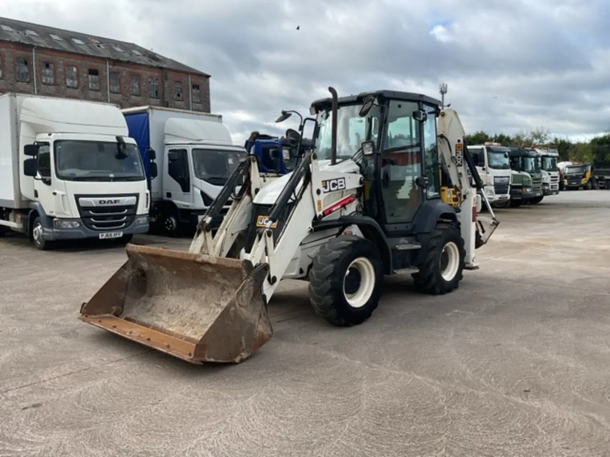 2018 JCB 3CX Compact Backhoe Loader - Image 3
