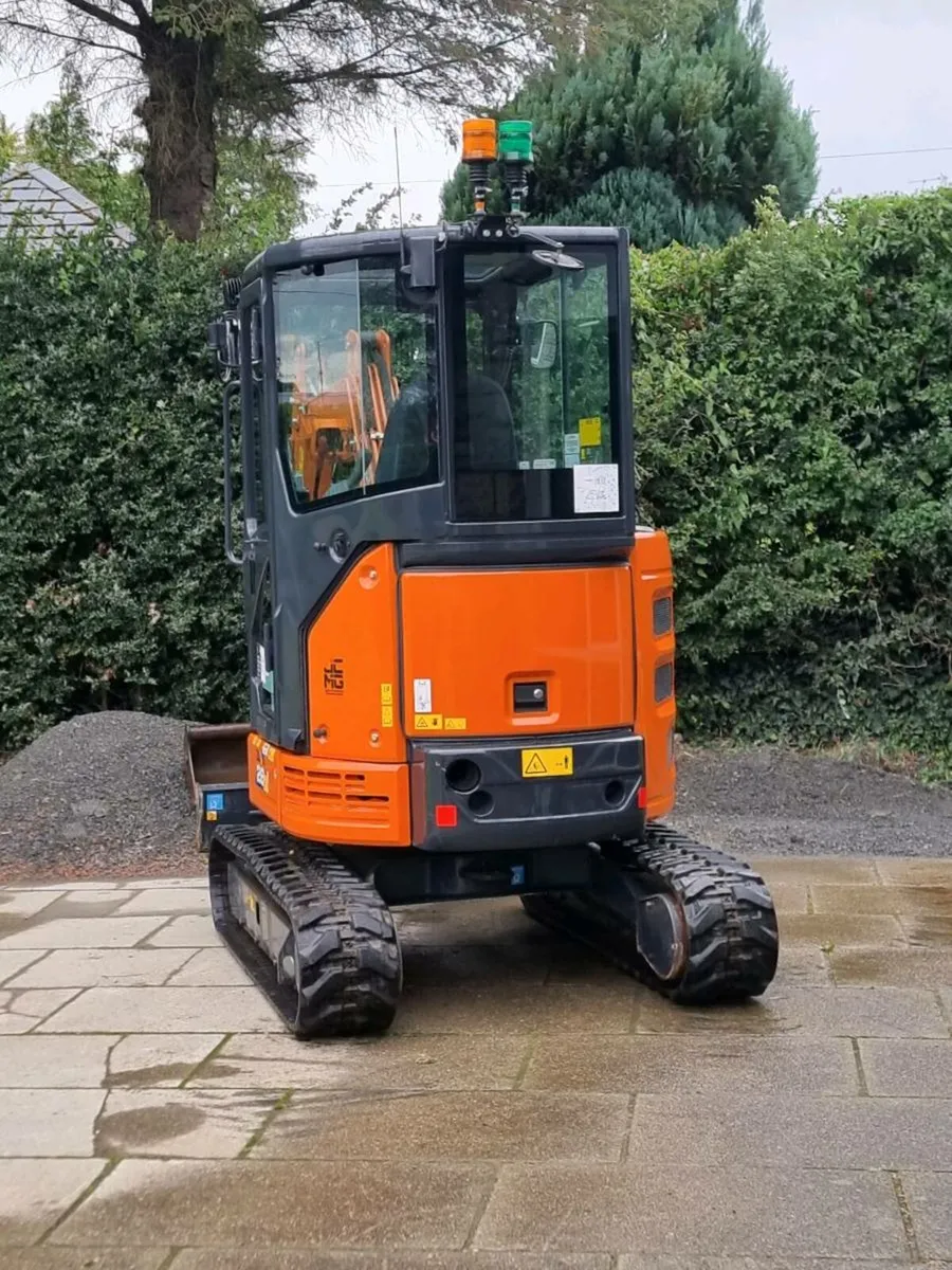 NO VAT 2023 Hitachi ZAXIS 26U-6 ZX26U LOW HOURS - Image 4