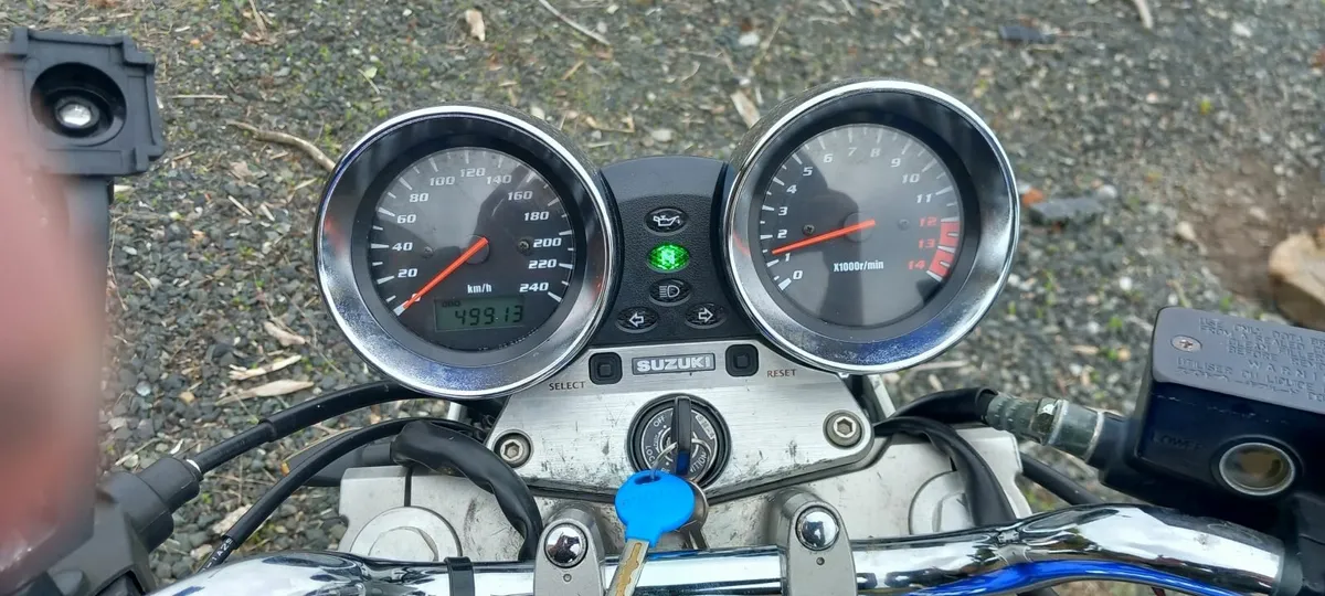 Suzuki Bandit 600_ 2001 - Image 2