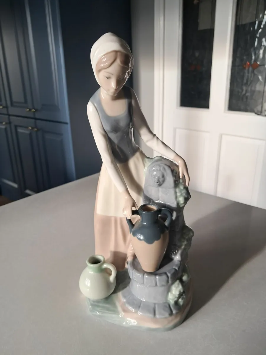 Authentic Nao by Lladro Figurine - Image 1